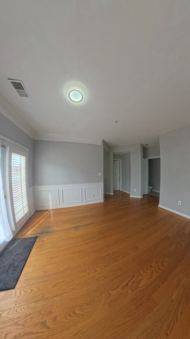 Foto del edificio - 7021 Haycock Rd