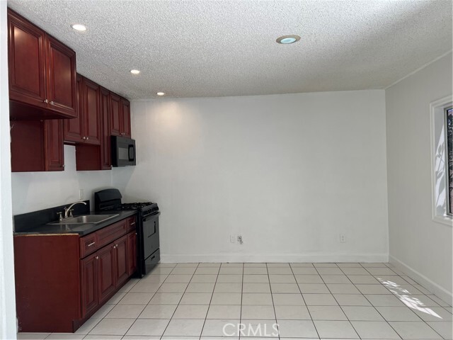 Foto del edificio - 1136 Cary Ave