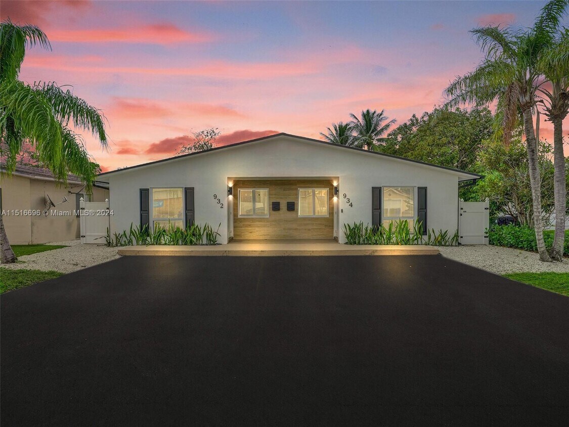 Foto principal - 932 Mandarin Isle
