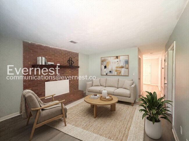 Building Photo - Limited Time Special Offer / Spacious 3 Bed, 2 Bath Home with Modern Amenities / Pet-Friendly / A...