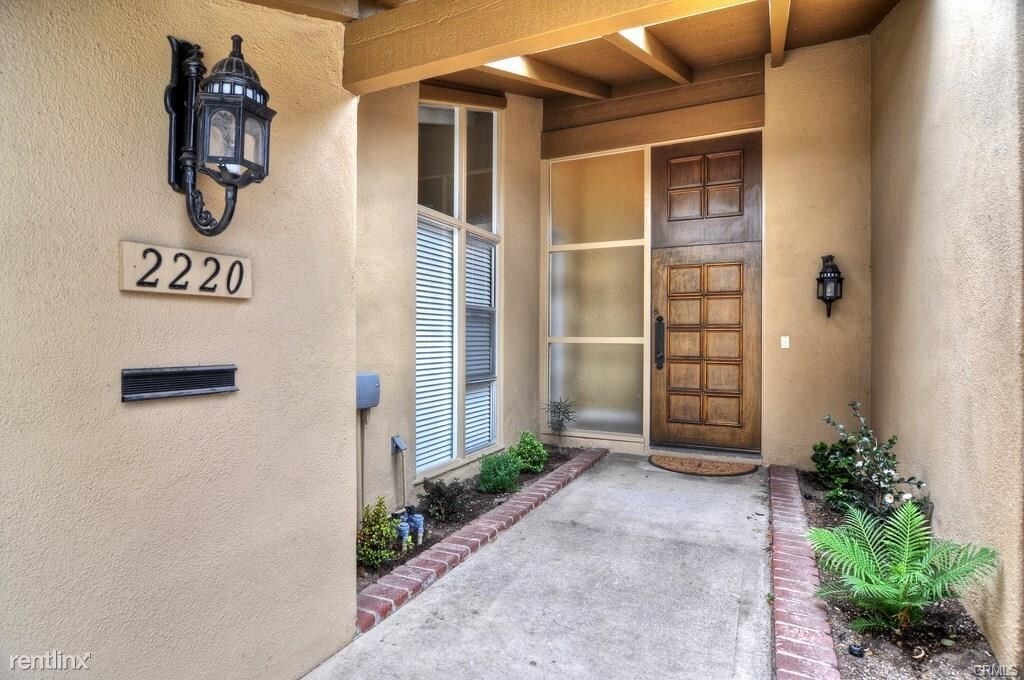 Primary Photo - 3 br, 2 bath House - 2220 Fiesta