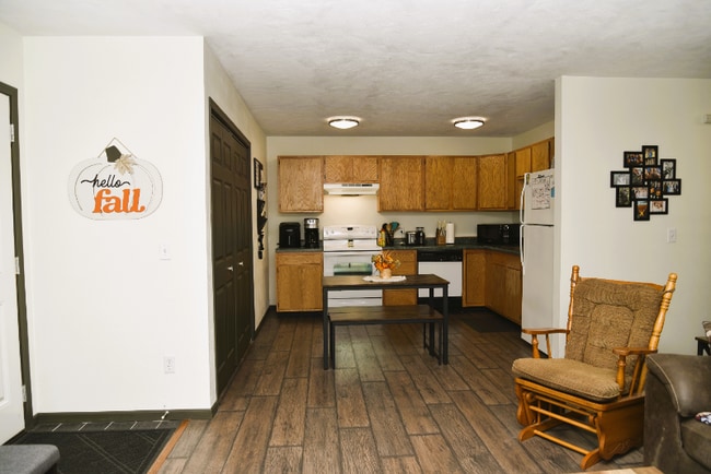 Building Photo - 3360 Patti Dr