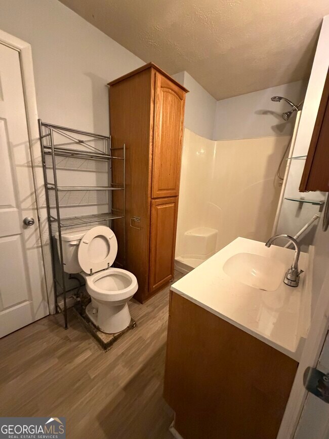 Foto del edificio - 2002 Chicago Ave NW