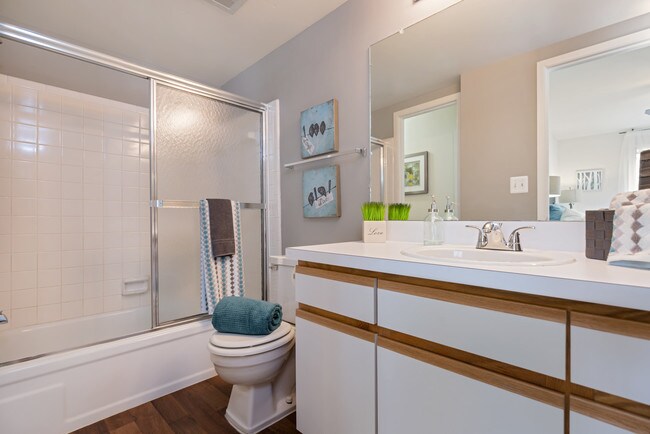 Foto del edificio - 24209 Country Squire St