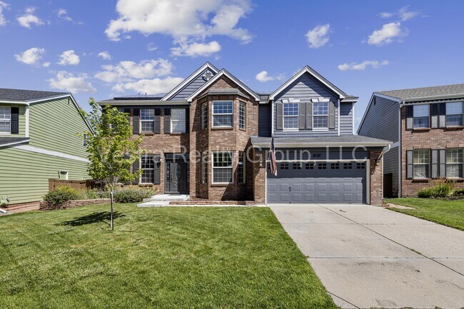 Foto del edificio - 2157 Maples Pl