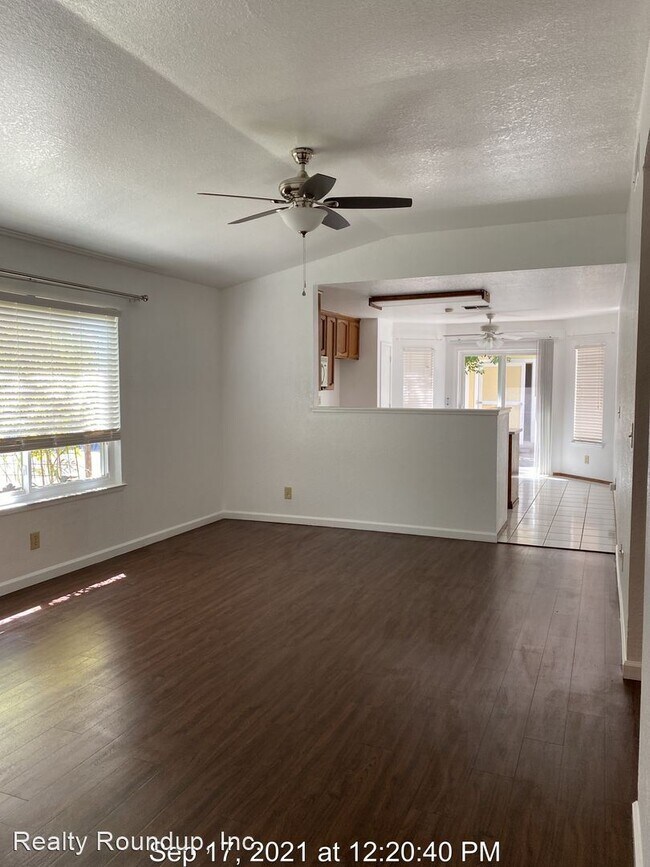 Foto del edificio - 3 br, 2 bath House - 6310 Ayr Dr