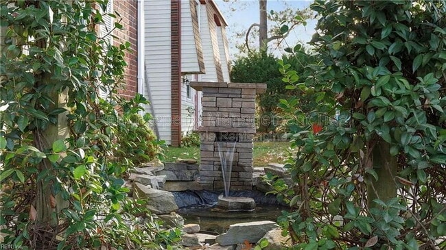 Foto del edificio - 1072 Level Green Blvd