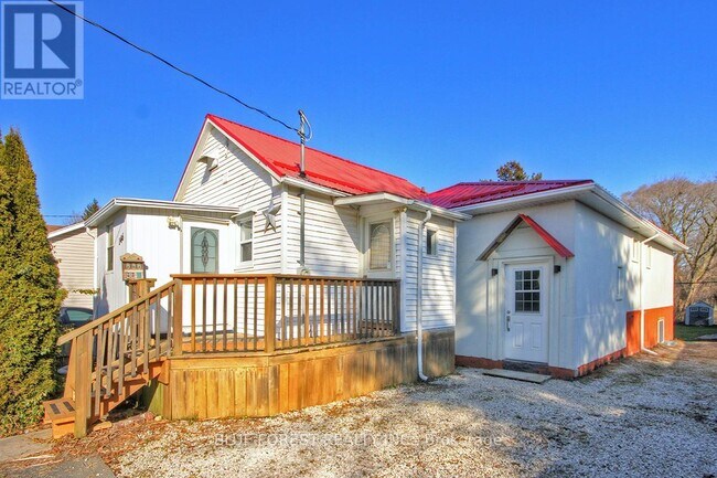 Building Photo - 146 Emerson Ave