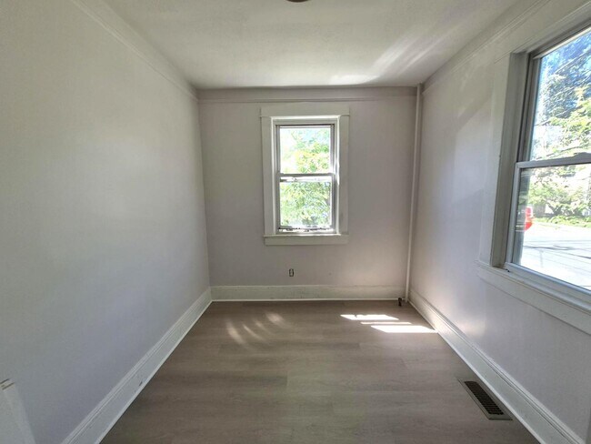 Foto del edificio - 225 4th St