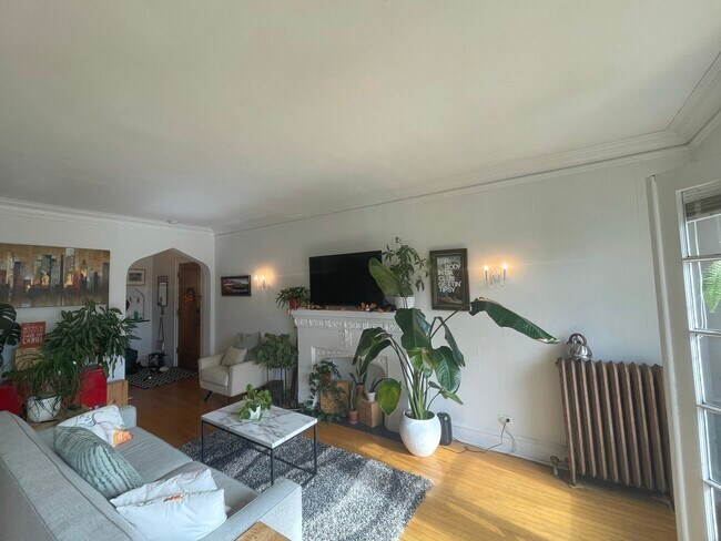 Foto del edificio - 4303 N Paulina St