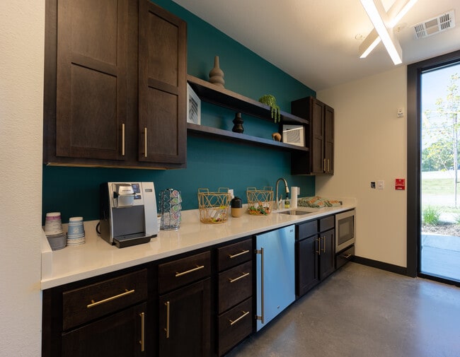 Building Photo - Thrive Fayetteville