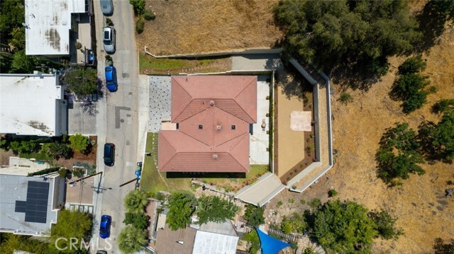 Building Photo - 1630 Bridgeport Dr