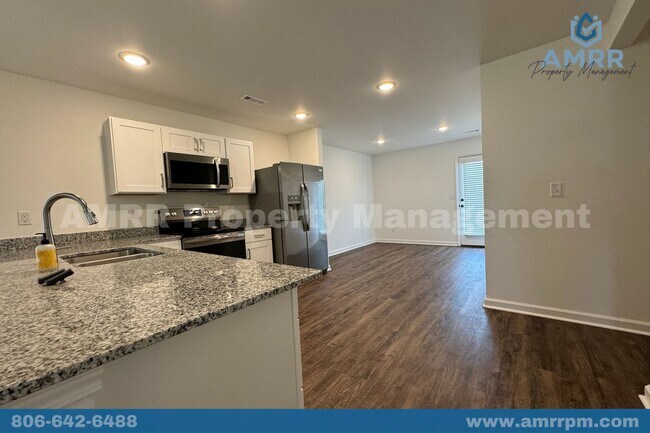 Building Photo - 612 Short Leaf Ln