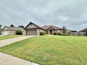 Building Photo - 441 Sorrento Dr
