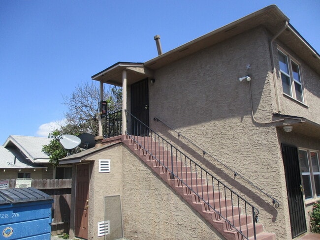 Building Photo - 1730 E. 7th St. #12