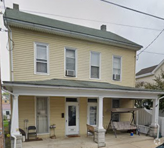 Building Photo - 111 W Franklin St