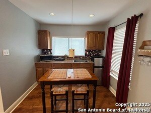 Foto del edificio - 16426 Hornet Creek Dr