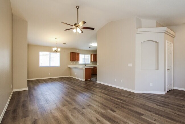 Foto del edificio - 23257 W Cocopah St