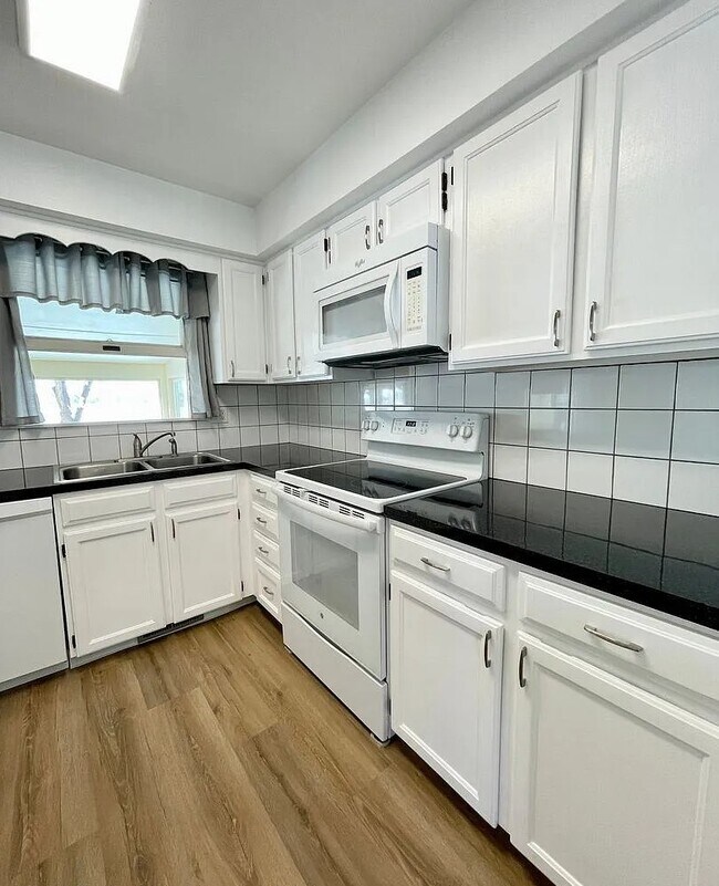 Foto del edificio - 3270 E 128th Pl