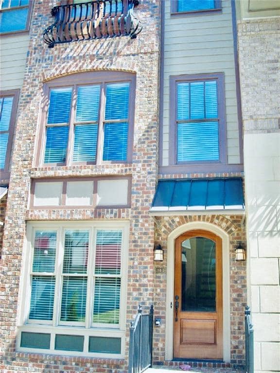 Foto del edificio - 384 16th St NW