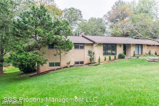 Foto del edificio - 4 br, 4.5 bath House - 1422 Carrington Lane