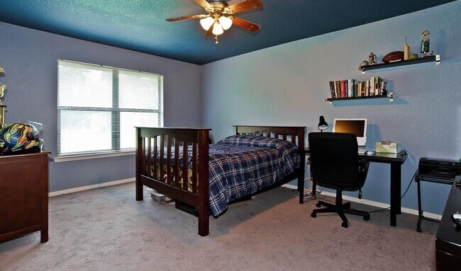Foto del edificio - 4309 Westdale Dr