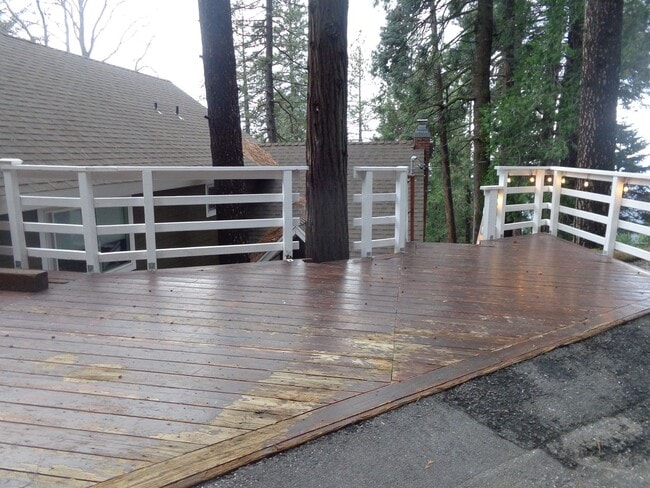 Foto del edificio - 4 BEDROOM ON KNOLL CIRCLE