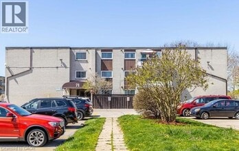Building Photo - 71 Vanier Dr