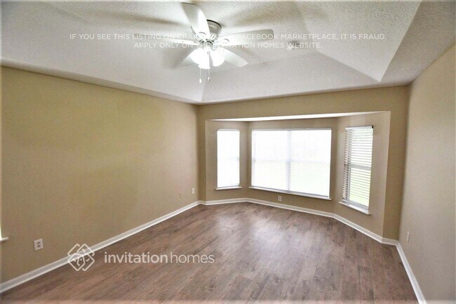 Building Photo - 7102 Beekman Lake Dr