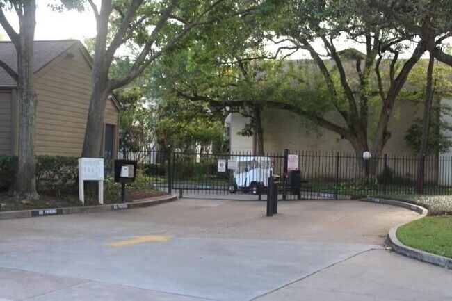 Foto del edificio - 10047 Westpark Dr