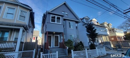 Building Photo - 600 Norman St