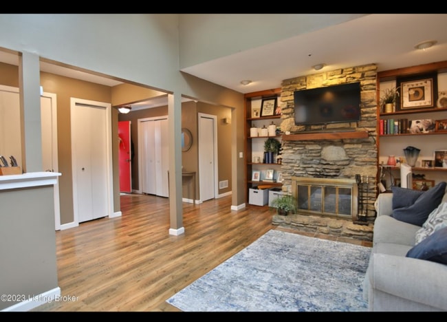 Building Photo - 7103 Lydgate Dr