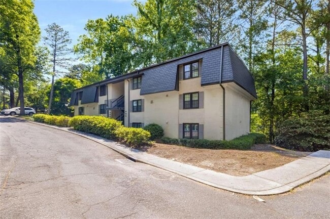 Building Photo - 183 Triumph Dr NW