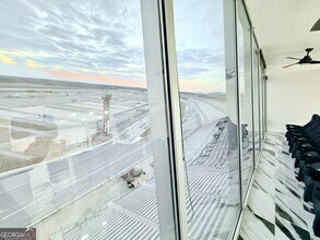 Building Photo - 1500 Tara Pl