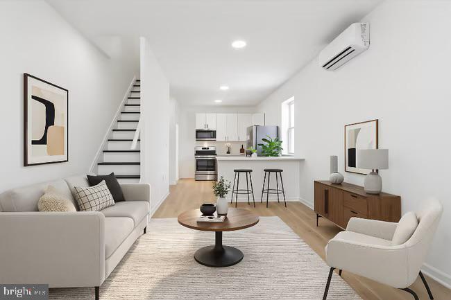 Foto principal - 1628 W Lehigh Ave