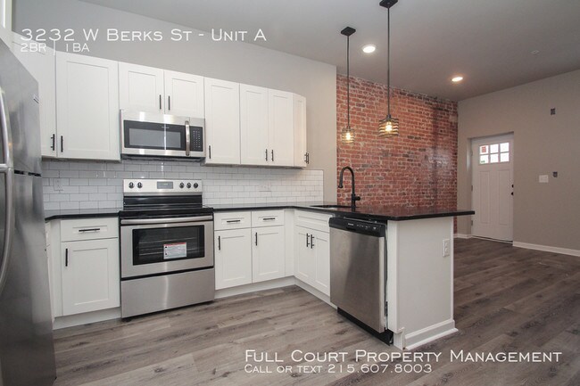 Building Photo - Strawberry Mansion Tri-Plex