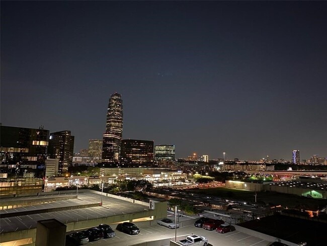 Foto del edificio - 3505 Sage Rd