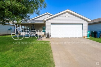 Building Photo - 920 Periwinkle Dr