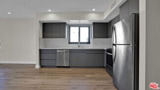Building Photo - 846 S Mariposa Ave
