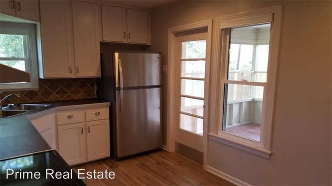 Foto del edificio - 2 br, 1 bath House - 501 Pennington