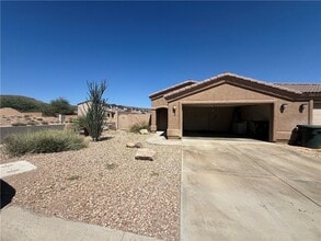 Building Photo - 685 Vista Grande Dr