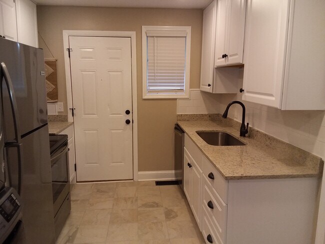 Foto del edificio - 331 Grace St