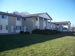 Building Photo - CONTINENTAL TOWNHOMES