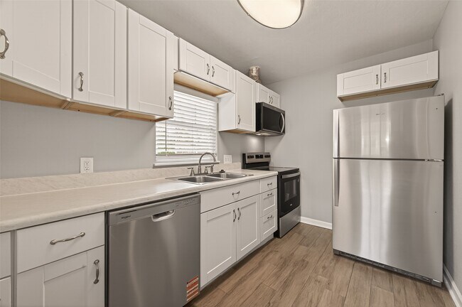 Foto del edificio - 6615 Kernel St