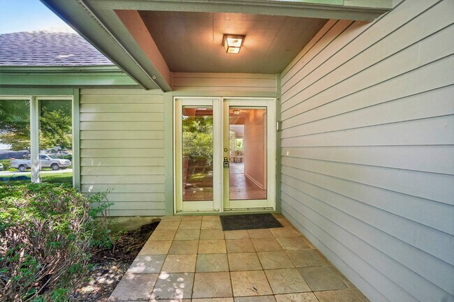 Foto del edificio - 104 Highview Ln