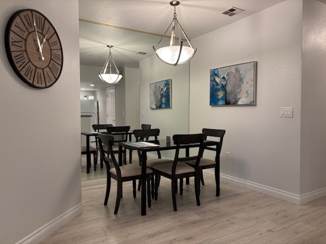 Dining room - 215 Stone Pine Ln