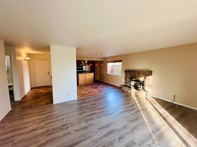 Foto del edificio - Charming Three Bedroom in Old Northwest Reno - Sewer & Trash Included! Available NOW!