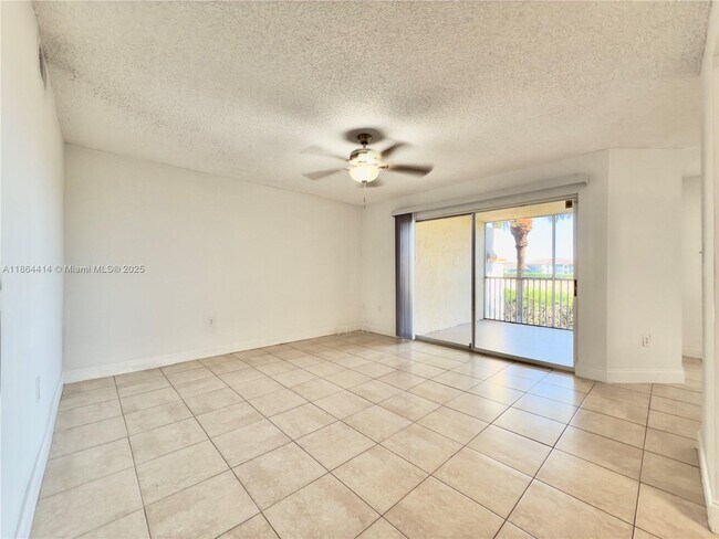 Foto del edificio - 13204 Glenmoor Dr