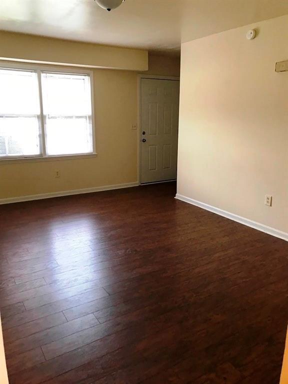 Foto del edificio - 207 Dunwoody Ave