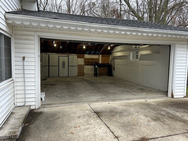 Building Photo - 121 Larchwood Dr